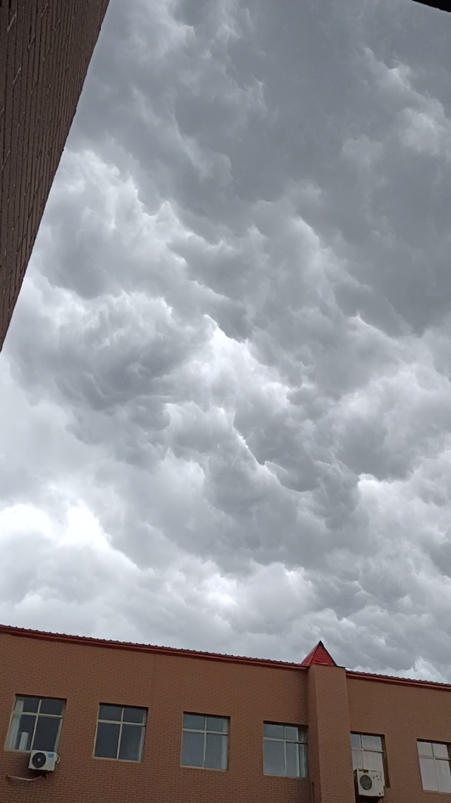 开云平台-球场上的风云变幻，胜负难测！