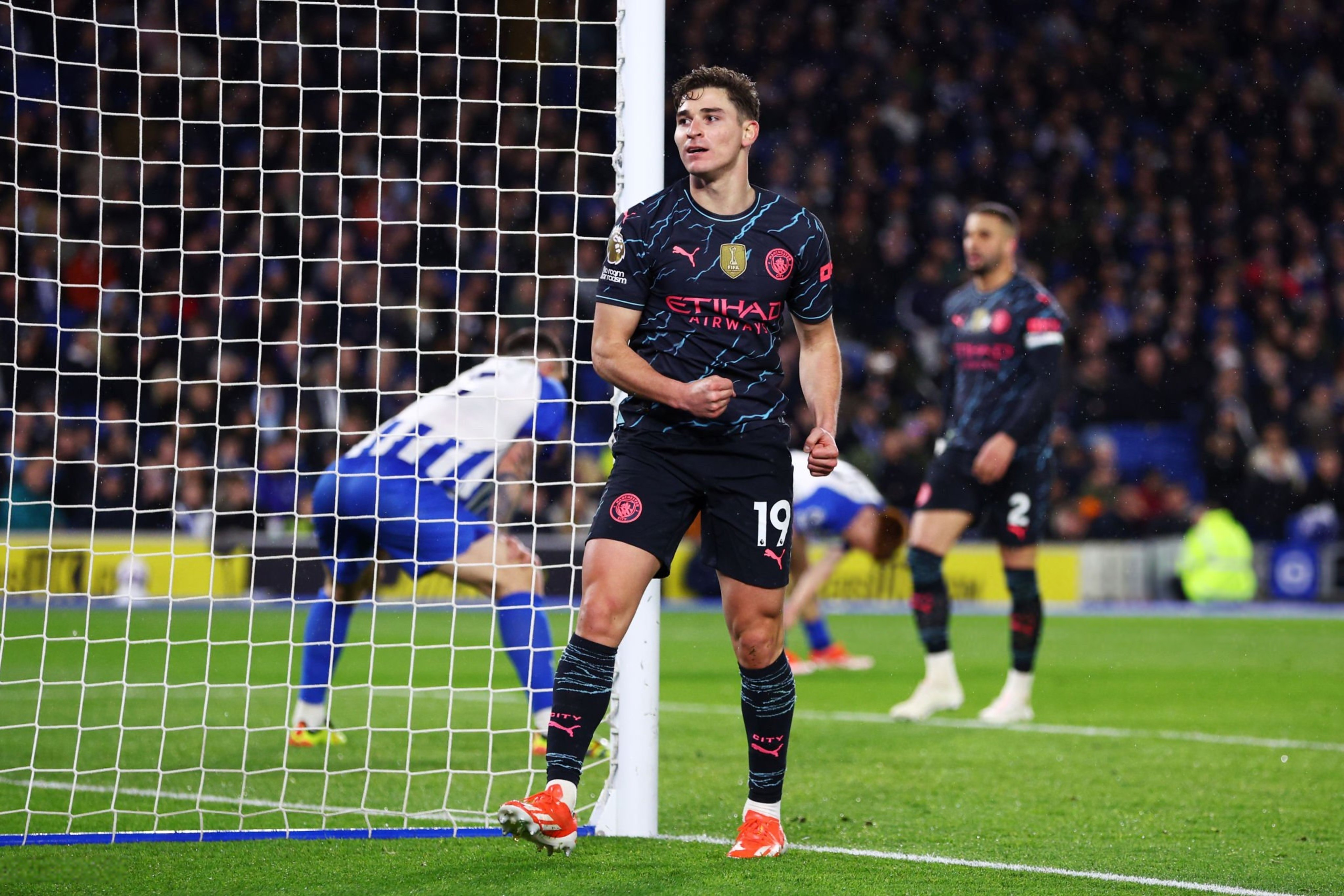 曼城主场-大胜诺里奇，再度开胜！