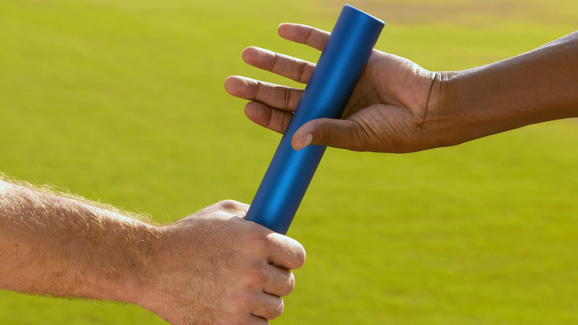 布伦森孤胆扛旗，马刺力克广东诠释唯一性的篮球哲学